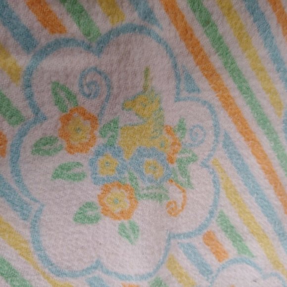 Vintage Reigel Satin Trim Baby Blanket Unicorn Magic Dragon Butterflies Castle - Picture 2 of 12